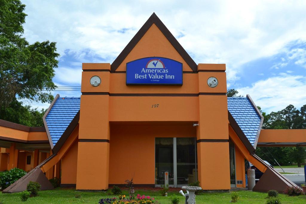 Americas Best Value Inn Смитфийлд Екстериор снимка
