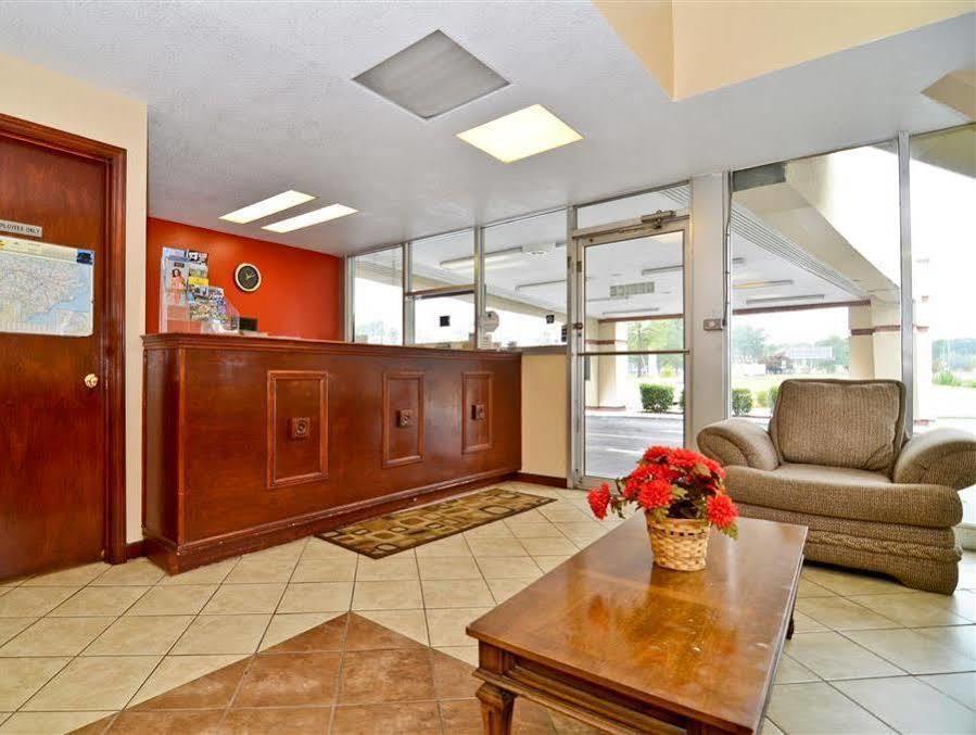 Americas Best Value Inn Смитфийлд Екстериор снимка