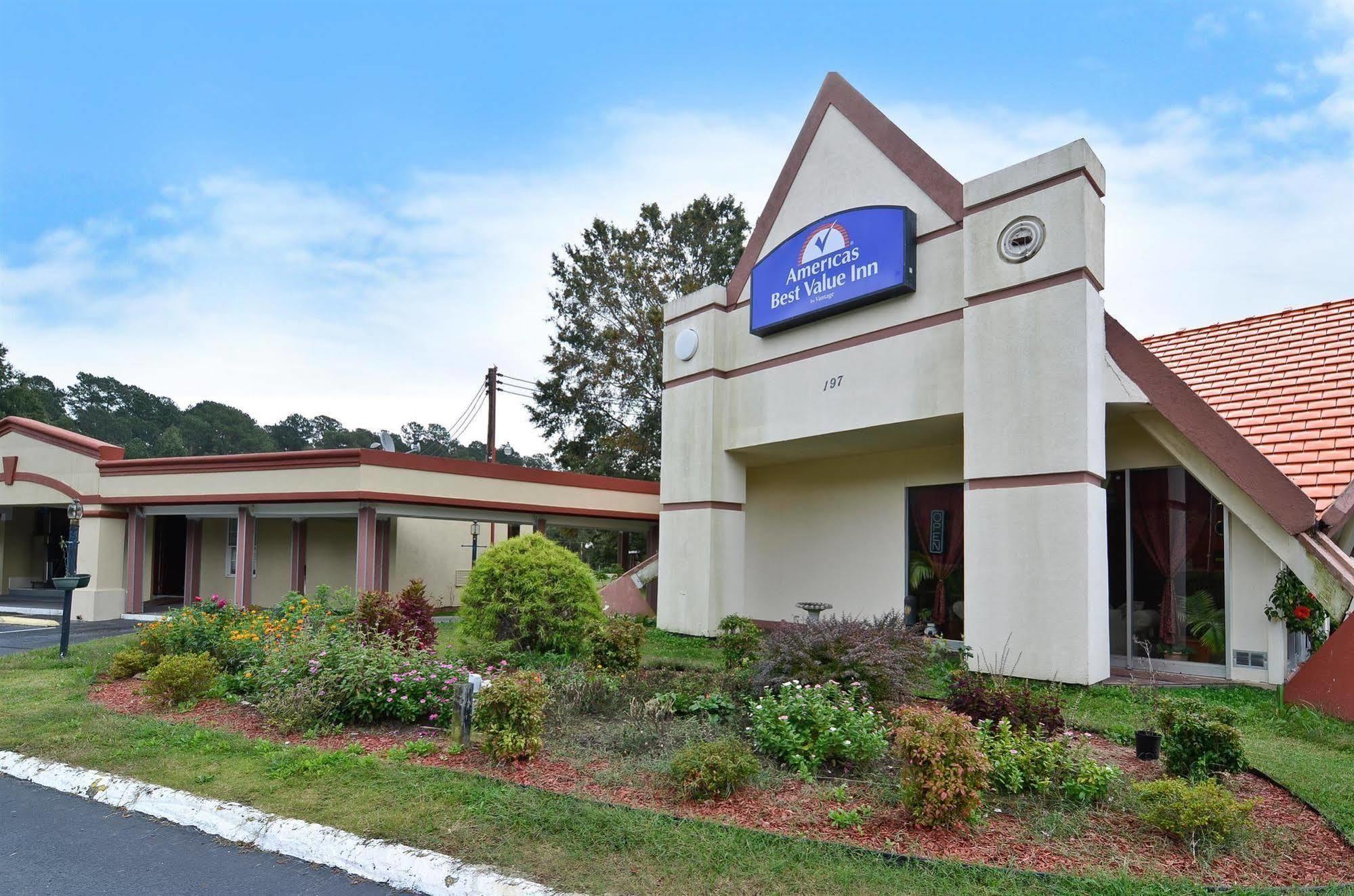 Americas Best Value Inn Смитфийлд Екстериор снимка