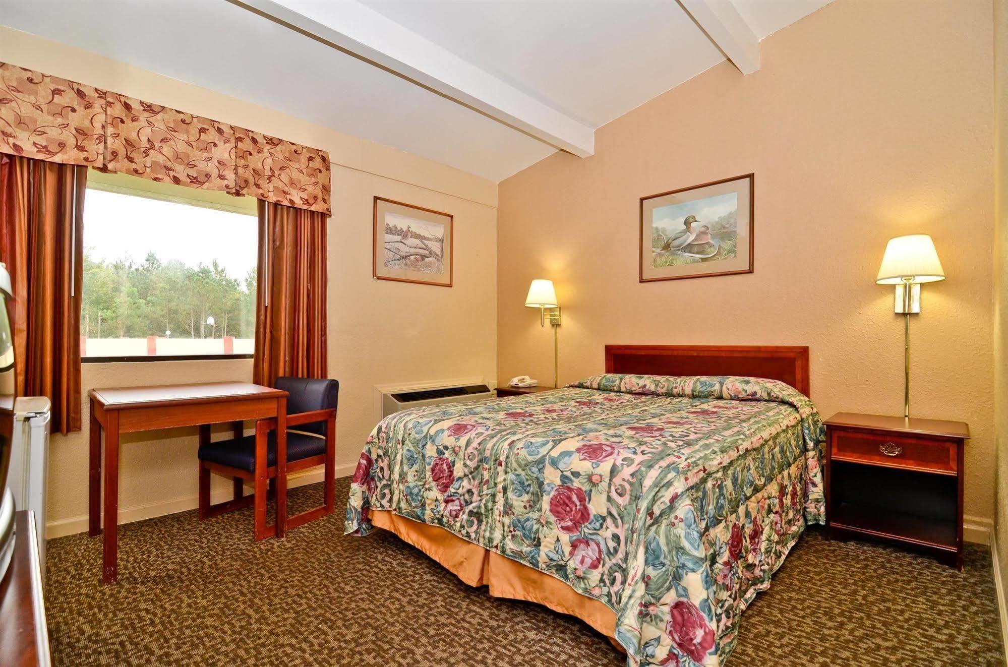 Americas Best Value Inn Смитфийлд Стая снимка