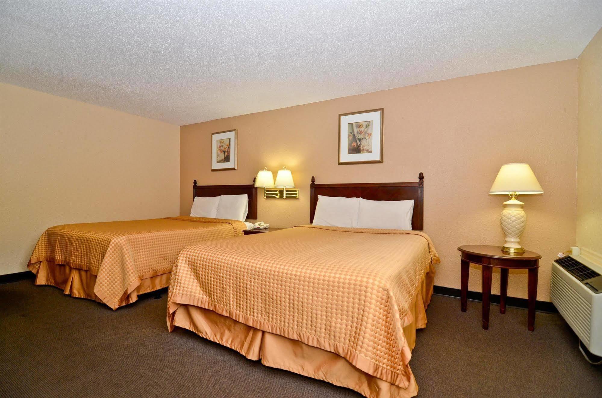 Americas Best Value Inn Смитфийлд Екстериор снимка
